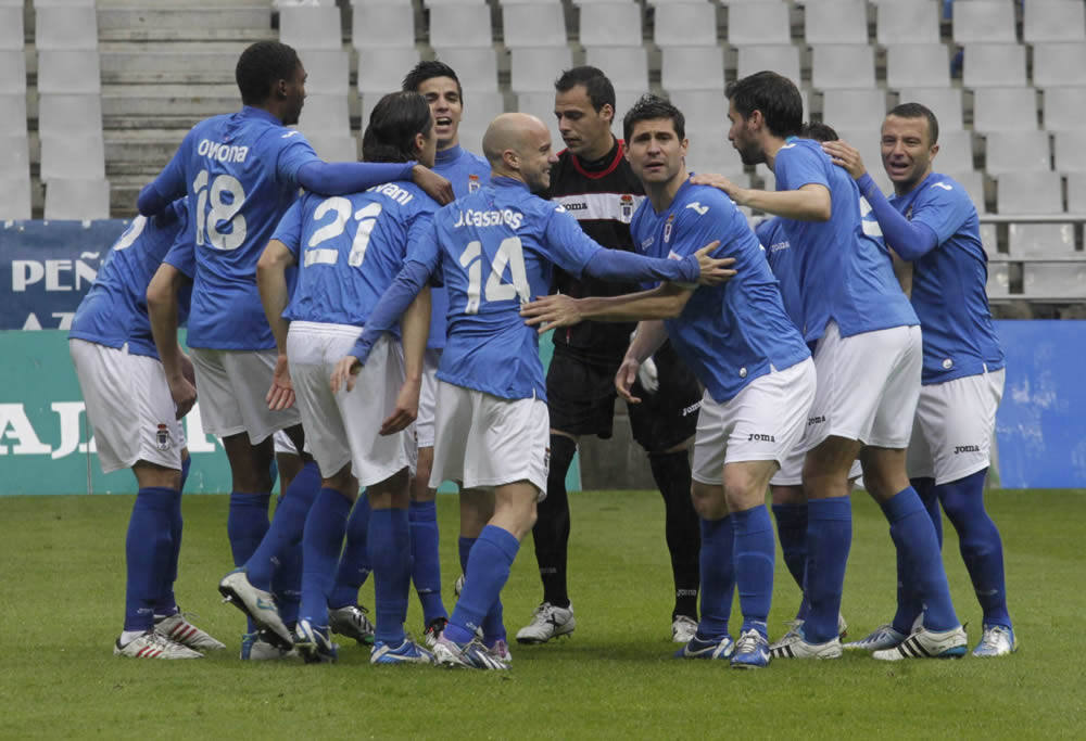 El Real Oviedo se impone en el Tartiere al Sporting B